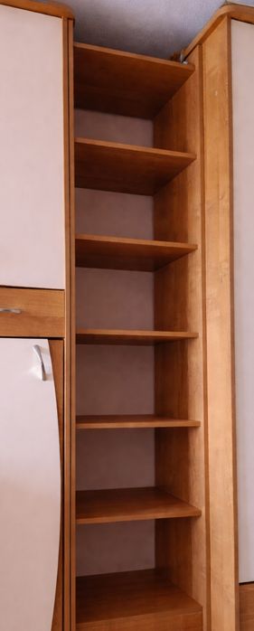 Продается стеллаж для хранения