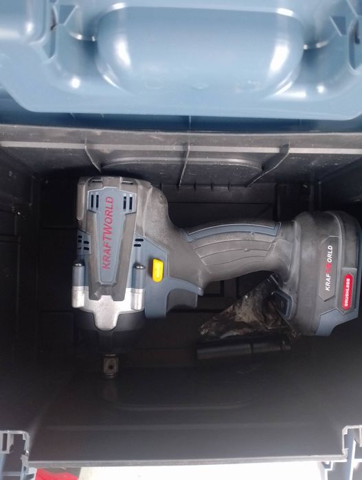 Ударен гаиковерт и винтоверт