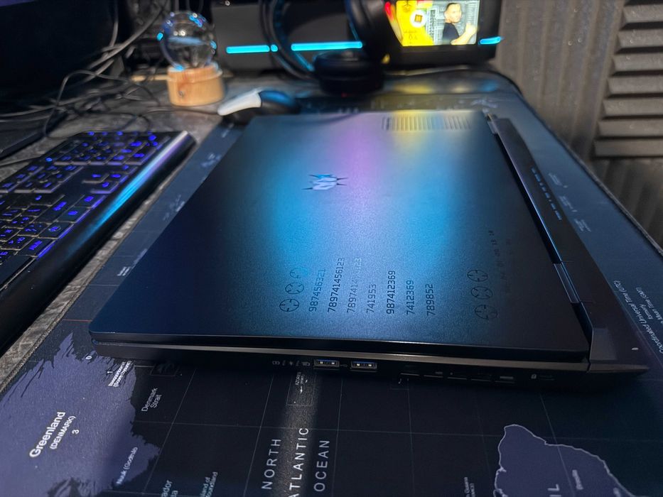 Acer Predator,Core i9-13900HX,32GB RAM,RTX 8GB Ideal holatda