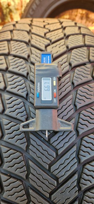 2 Anvelope Michelin 215 65 R17 M+S . Dot 2022