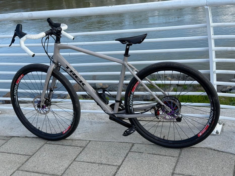 Bicicleta Touring / Gravel Trek 920