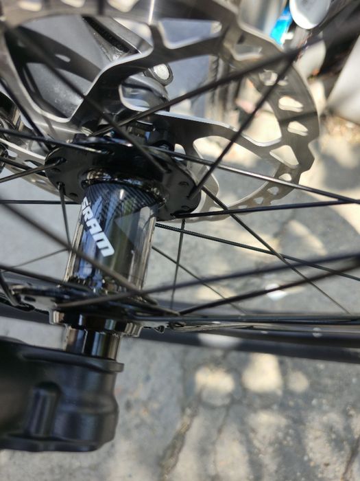 Bmc Карбонов Швейцарски велосипед 29 цола XS размер 1x11 Sram Fox 32 Проходни оси Като нов