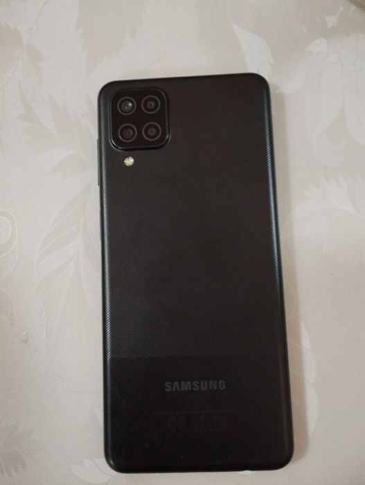 Samsung A12 holati yaxwi. Dokument karobkalari bor. Narxi keliwiladi