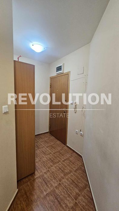 Дава се под наем Тристаен апартамент в Варна, Окръжна болница - 126 кв.м за 600 € - Снимка #8