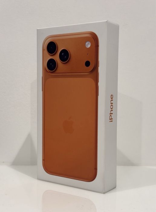 Чисто Нов! iPhone 17 Pro 256GB , Cosmic Orange.