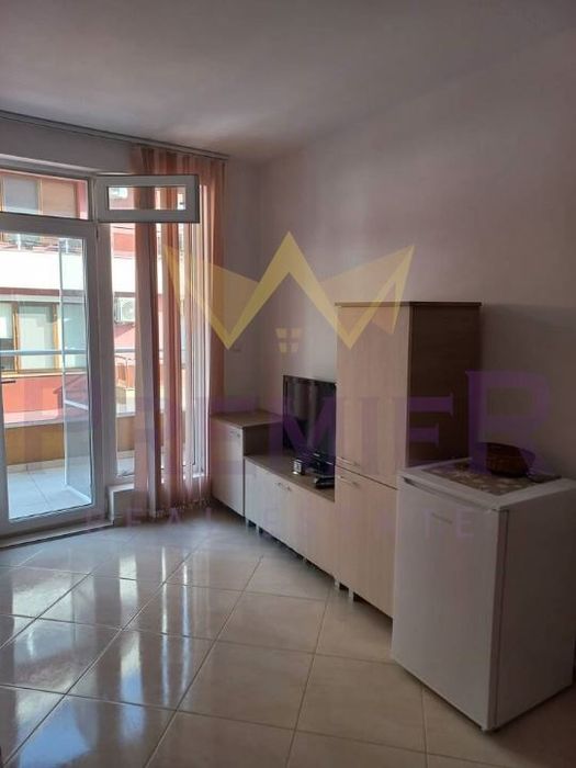 Продава се Ателие в Поморие - 47 кв.м за 869 €/кв.м - Снимка #2