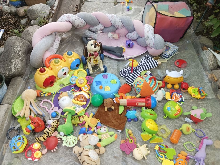 Игрушки, погремушки для малыша