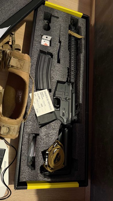 Airsoft екипировка: M4A1 CYMA Platinum + chest rig + зарядно + батерия