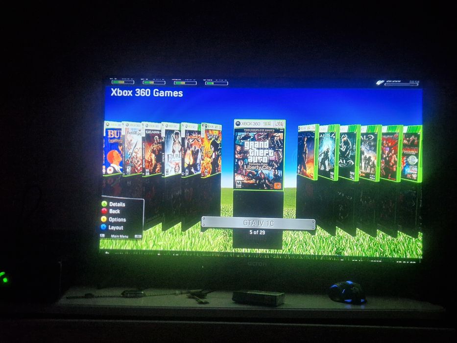 Xbox 360 slim продам