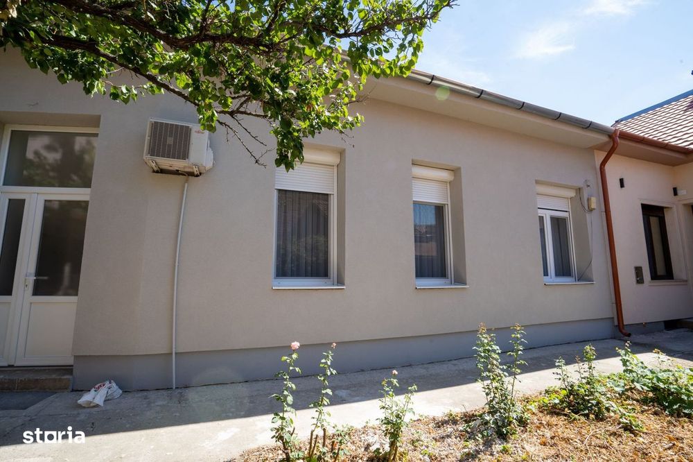 Apartament cu 2 camere, casă la curte comună – Central, Oradea