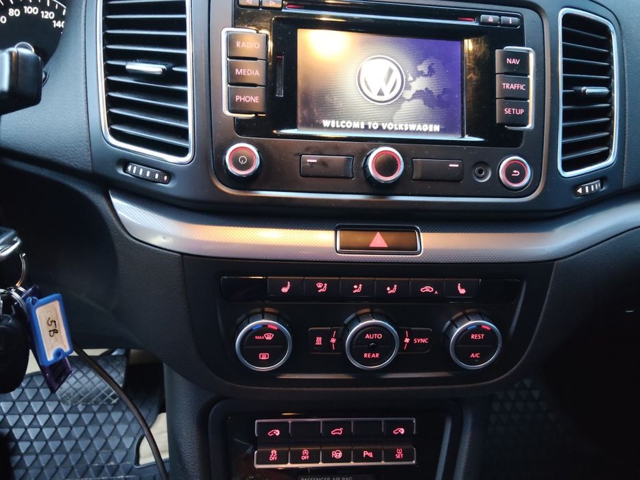 Schimb VW Sharan cu Mercedes sprinter  8+1 după anul 2017