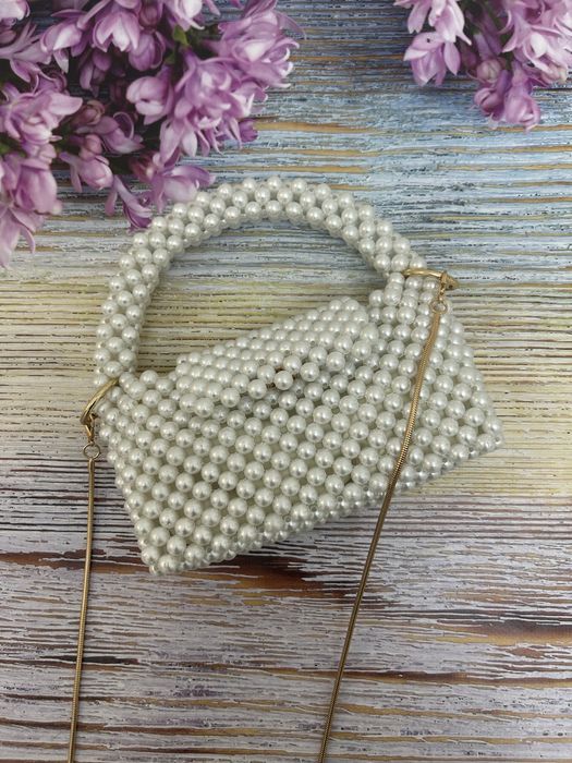 сумочка из жемчужных бусин