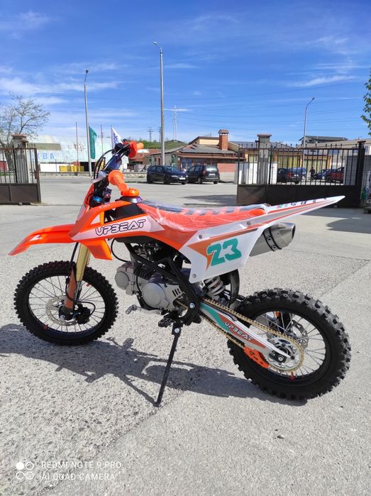 Четиритактов бензинов Кросов мотор 125 кубика Нов