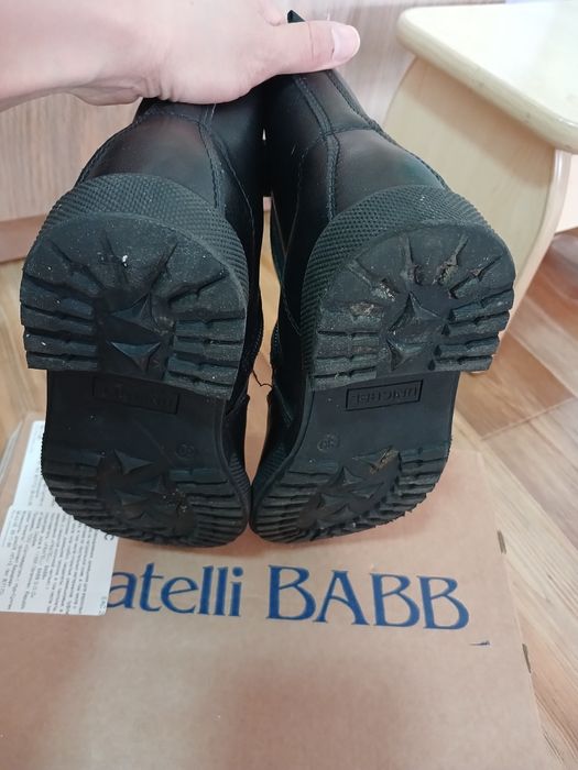 Продам весенние сапожки 30р для девочек