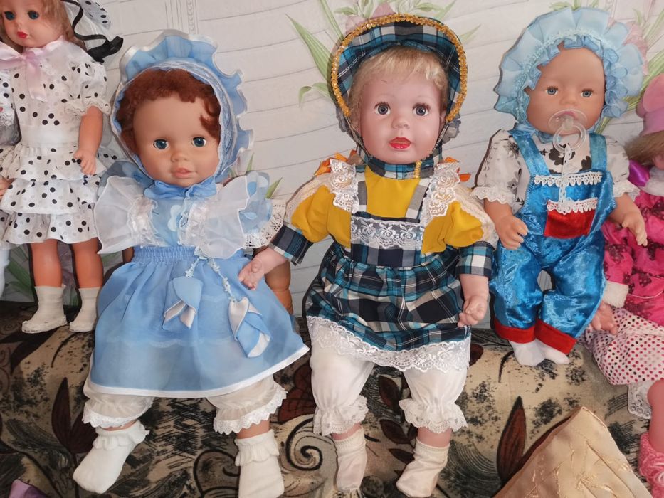 Продам куклы. Красивые.