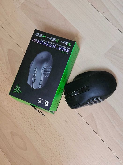 Mouse Naga V2 Hyperspeed