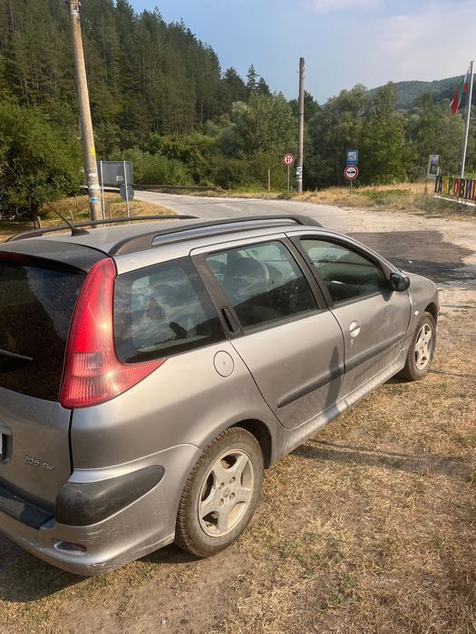 Автомобил Пежо 206 sw на части