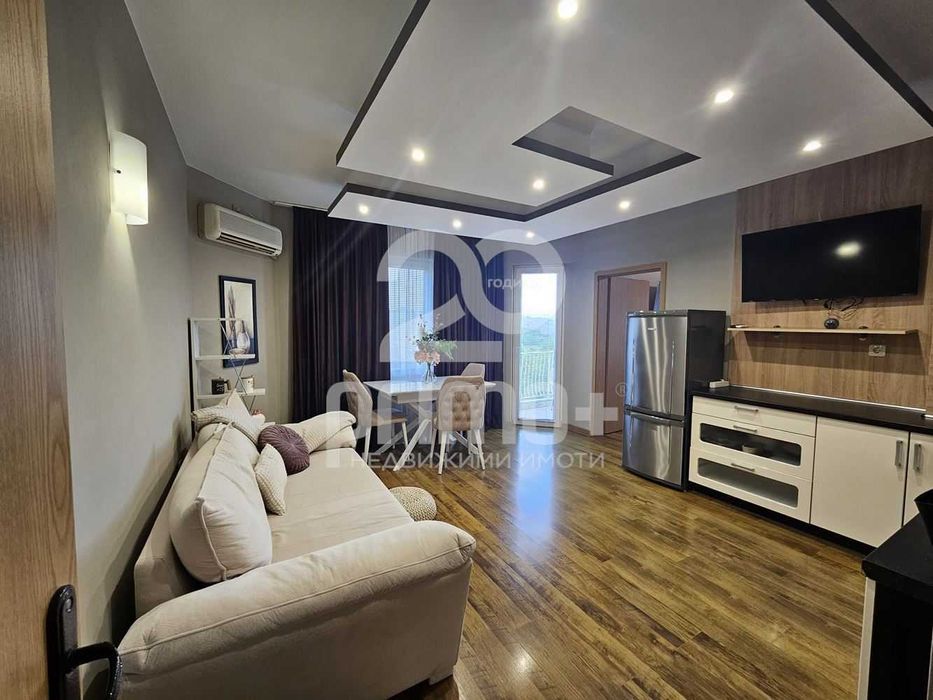 Дава се под наем Тристаен апартамент в Велико Търново, Бузлуджа - 90 кв.м за 459 € - Снимка #1