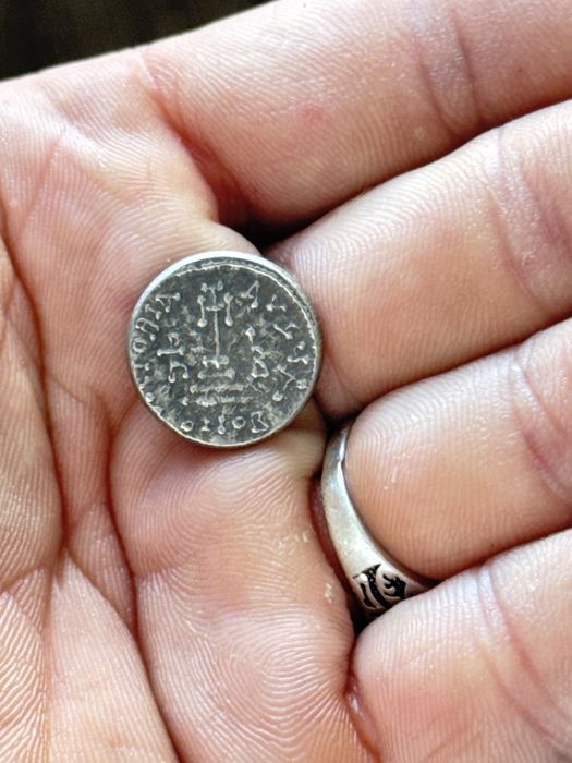 Tanga eski, sotiladi