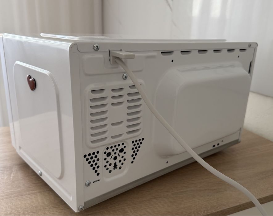 Продам Микроволновую печь Xiaomi