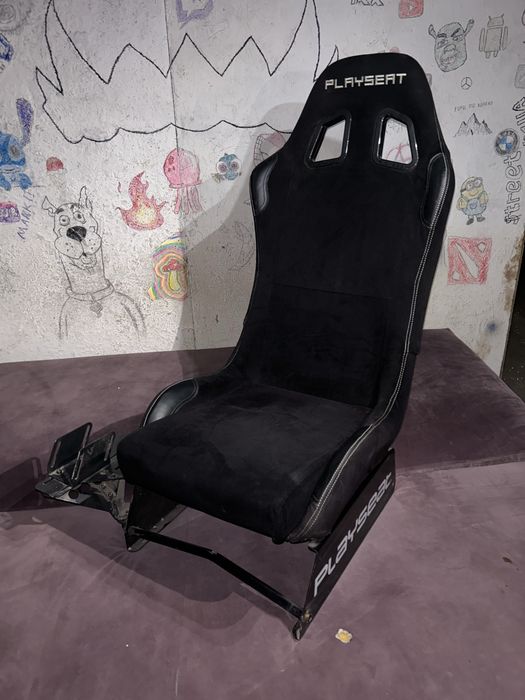 Кокпит Playseat Evolution Alcantara