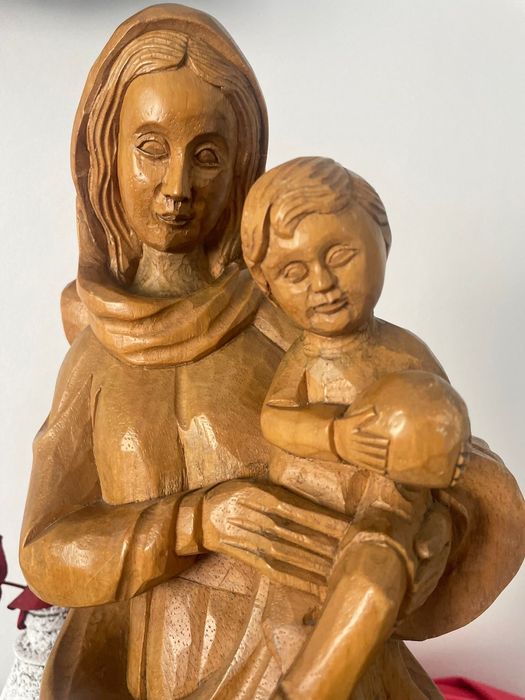 Sculptura in lemn masiv