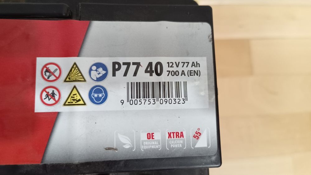 Акумулатор Banner Power Bull 77Ah 700A (EN)