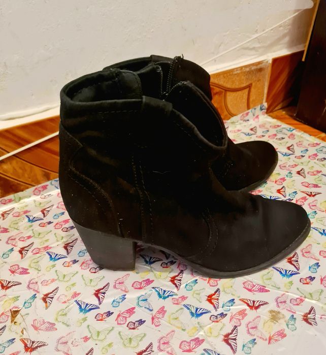 Vand lot 5 perechi încălțăminte