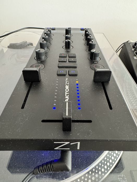 controller dj traktor z1 mk2