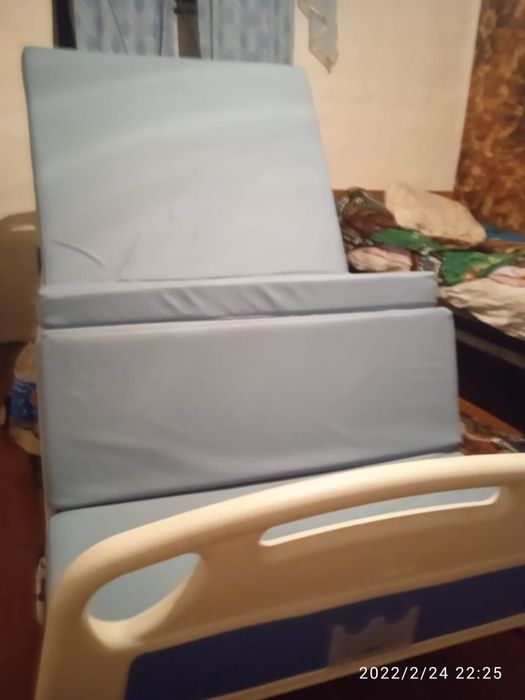 Медицинский кровать