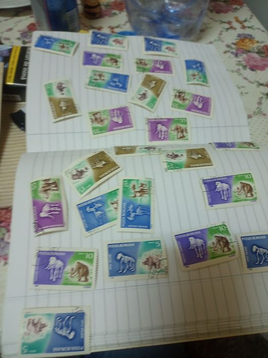 Vând colecție de timbre