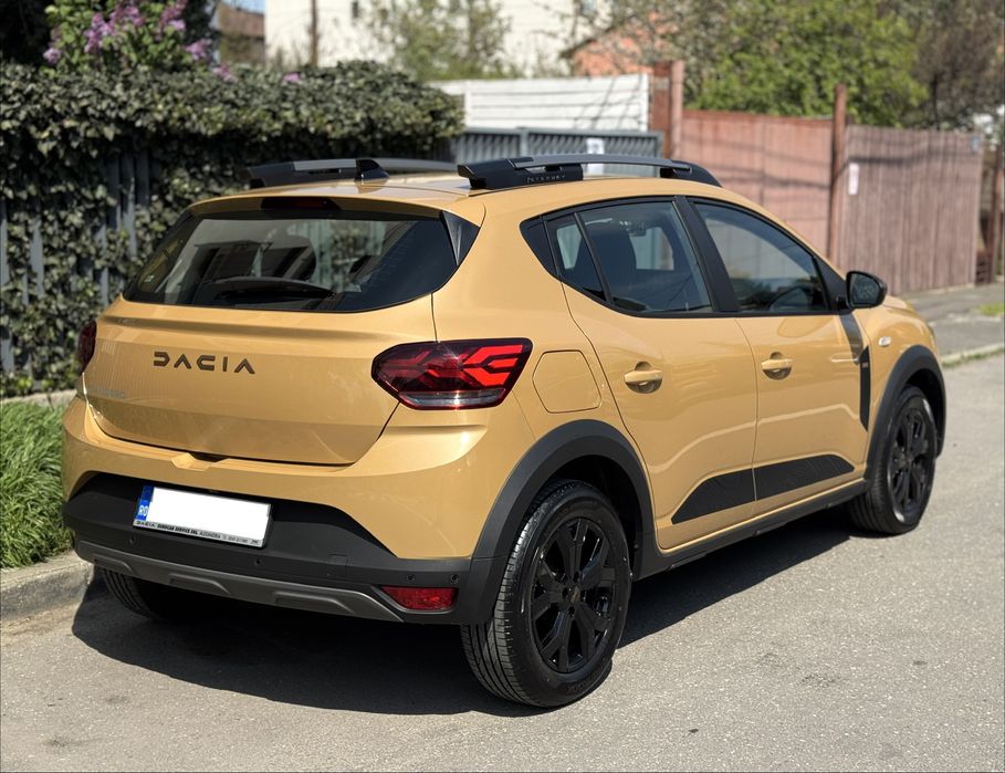 Dacia Sandero Stepway EXTREME+ / 2025 luna 06 / 16.000 KM / culoare nouă BEIGE OCHRE SAFARY / ECO G 100 CP GPL din Fabrică / GARANȚIE 2030-06.