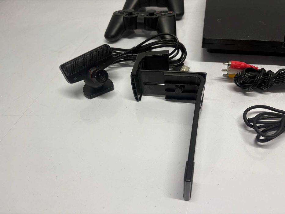 Конзола  -  PS3 /2