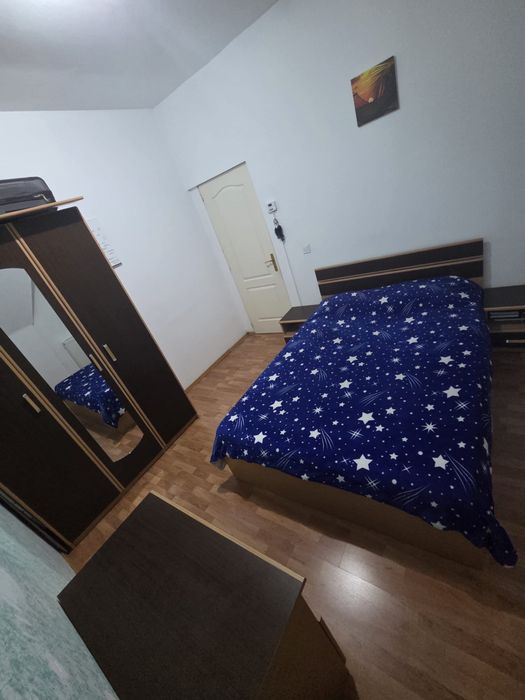 Proprietar inchiriez ap 2camere in zona Mihai Viteazul str Miraslau