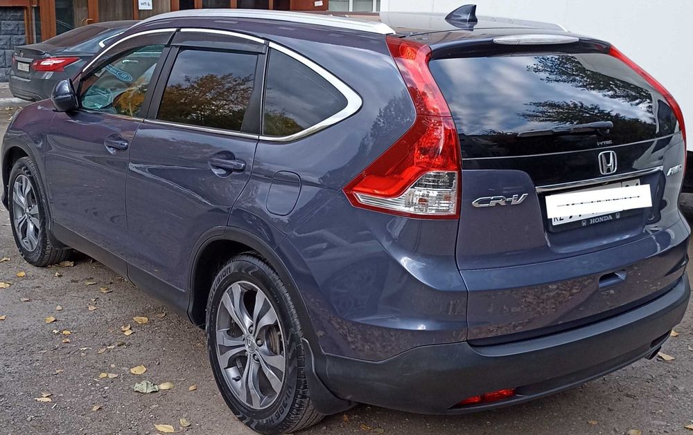 Автомобиль Хонда СРВ