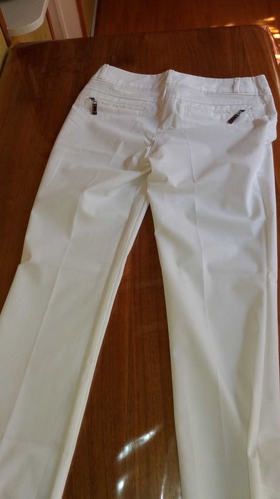 продам  летние   штаны  женские   в  отличном  состояние