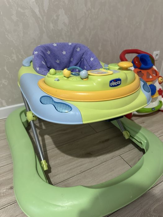Ходунки и каталка chicco