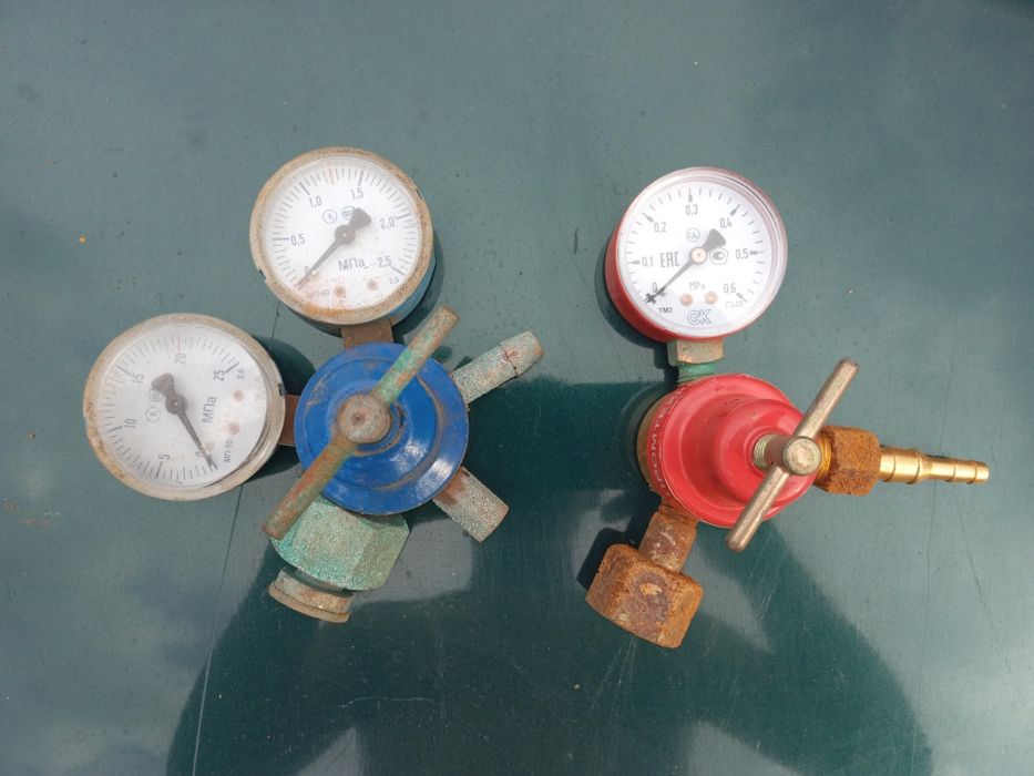 Продам Редуктор, Горелка новый.