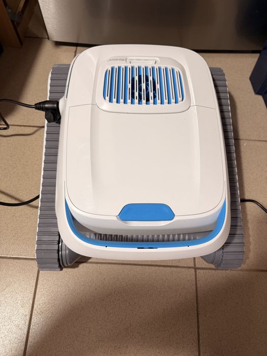 Robot curatare piscina/bazin
