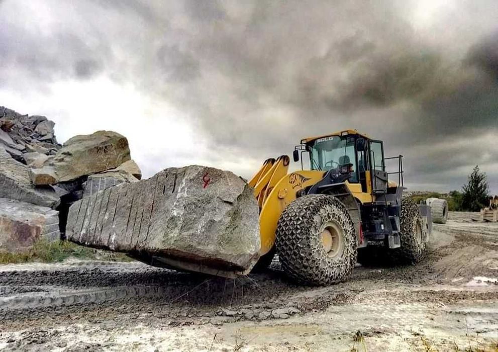 Фронтаный вылочный погрузчик  SDLG LFT26F