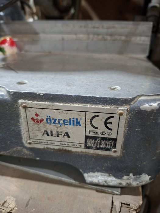 Akfa va yog'och ishlari uchun.