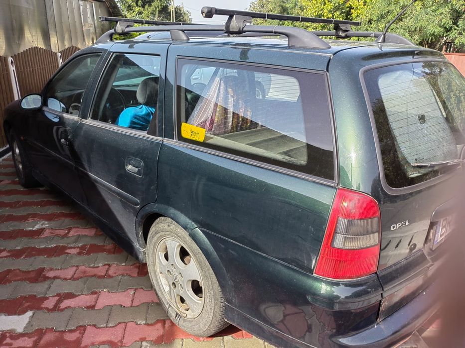 Vând Opel Vectra an 2000