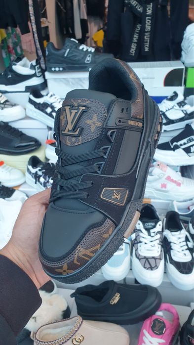 Adidasi Louis Vuitton **Full Box**