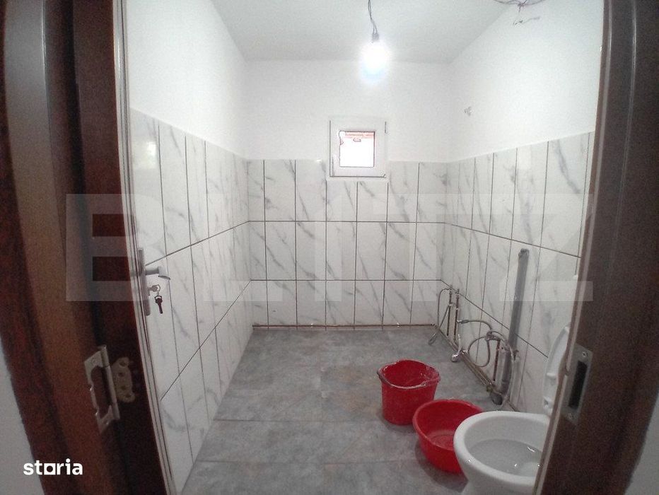 Apartament renovat cu 2 camere decomandate si garaj in Dumbrava Nord Z