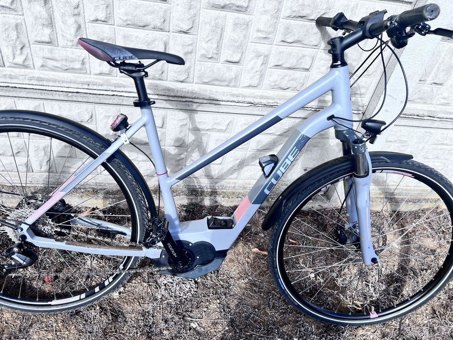 Bicicleta electrica Cube defecta vand sau dezmembrez