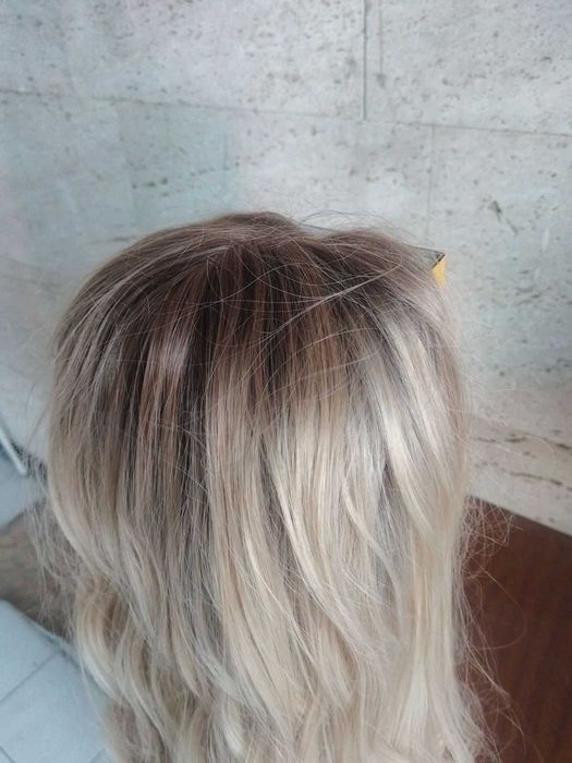 Дълга руса перука - нова