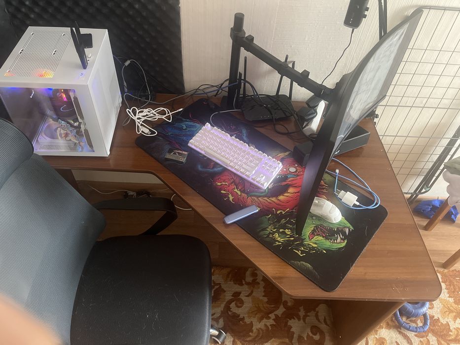 Отдам даром стол