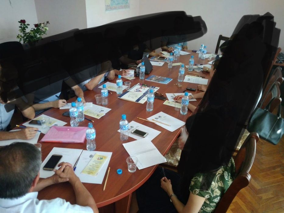 Продаются стулья 14 шт