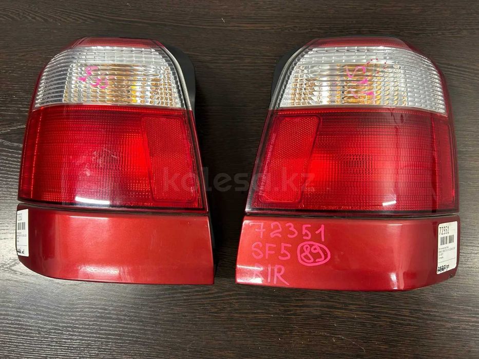 Стоп сигналы Subaru Forester SF5 фонари