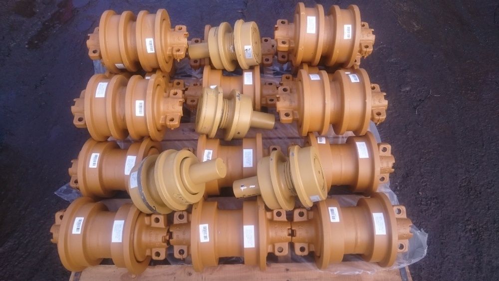 Roti de ghidaj si role de rulare Komatsu D61- D65 pe stoc
